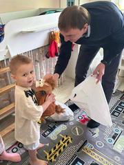 В рамках республиканской акции «Наши дети» первичная профсоюзная организация центрального аппарата Белагропромбанка совместно с ТЦСОН  посетили многодетную семью Евмененко.